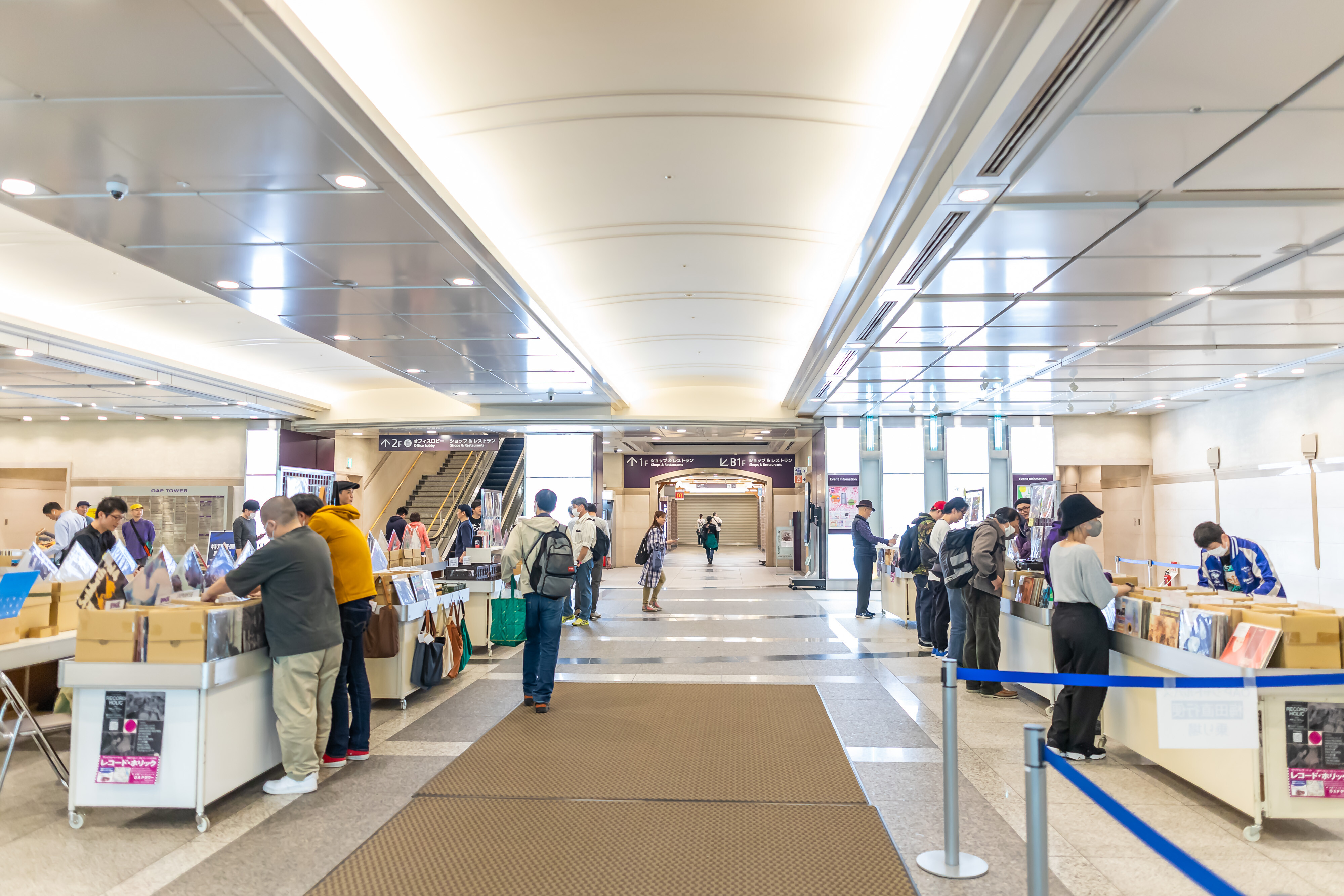 1F　エントランスホール