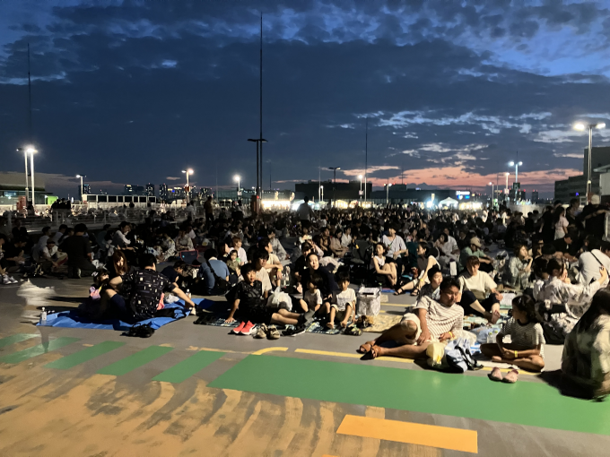 南砂町ショッピングセンターSUNAMO　江東花火大会屋上開放の取り組み